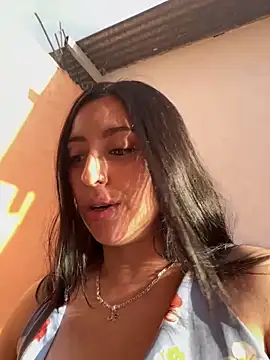 Sofhi corolinne31 online show from March 12, 2025, 10:28 pm