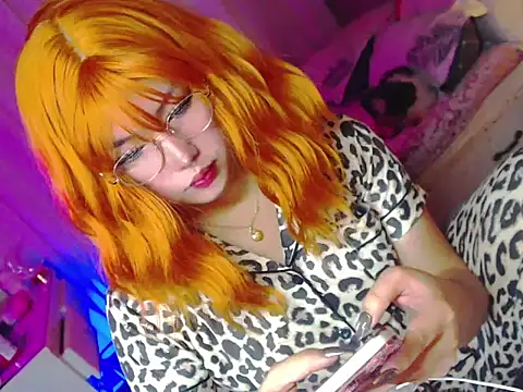 HOTnWILDalice online show from May 22, 2026, 1:25 am