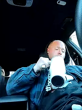 6crimson6 online show from January 20, 2025, 10:04 pm