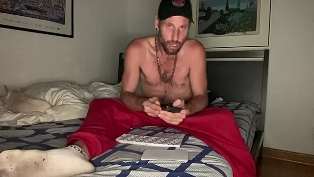 Snapshot of FckbbOy chatting on September 29, 2025, 3:35 am FckbbOy online show from September 29, 2025, 3:35 am