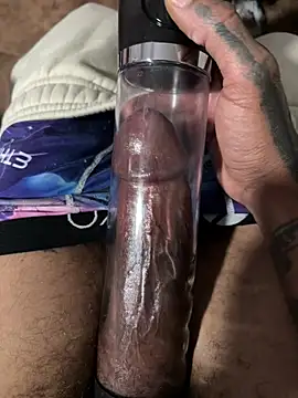 Snapshot of Ridemyface20 chatting on January 17, 2026, 3:15 pm Ridemyface20 online show from January 17, 2026, 3:15 pm