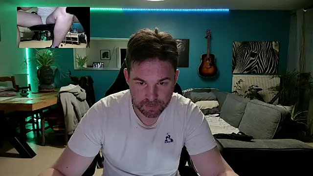 Snapshot of tom_sauwer chatting on June 1, 2026, 10:20 pm tom sauwer online show from June 1, 2026, 10:20 pm
