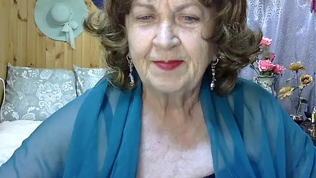 Emma52610 online show from June 3, 2026, 4:23 pm