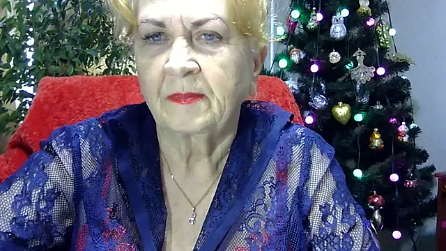 Emma52610 online show from January 12, 2025, 11:50 am