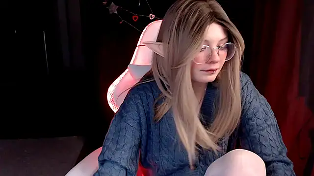 MissToree online show from February 25, 2025, 9:48 pm