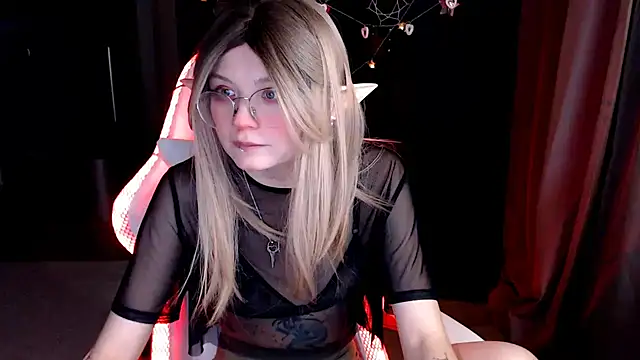 MissToree online show from January 18, 2025, 11:44 pm