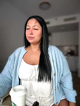 DannaaMeliza online show from November 30, 2025, 10:38 am