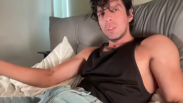 beranco19 online show from April 4, 2026, 9:32 pm