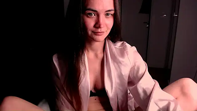EvelynGG online show from November 16, 2025, 11:19 pm