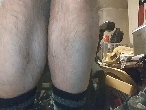 Snapshot of ROBERT0516 chatting on December 21, 2025, 7:10 am ROBERT0516 online show from December 21, 2025, 7:10 am