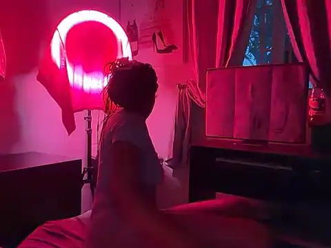 saffirebleu online show from April 22, 2026, 11:44 pm