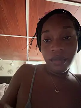 saffirebleu online show from February 12, 2026, 8:19 pm