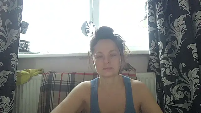 LindaStarS online show from March 1, 2026, 8:36 am