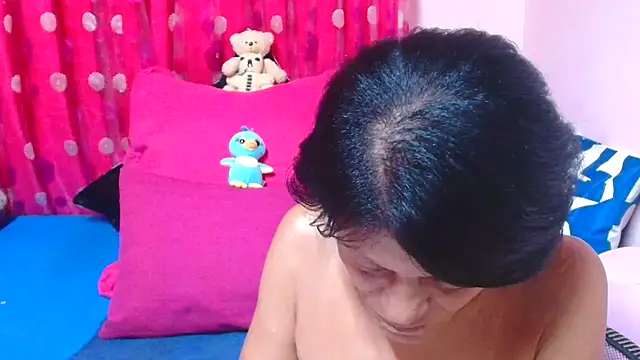 SLUTTYROXY online show from March 10, 2026, 10:14 pm