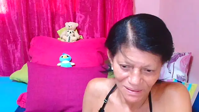 SLUTTYROXY online show from February 5, 2026, 6:20 am