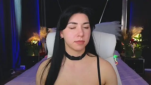 EmilyCandyy online show from May 14, 2026, 6:54 am