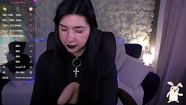 EmilyCandyy online show from May 28, 2026, 6:21 am