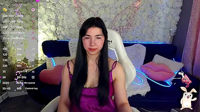 EmilyCandyy online show from April 9, 2026, 6:19 am