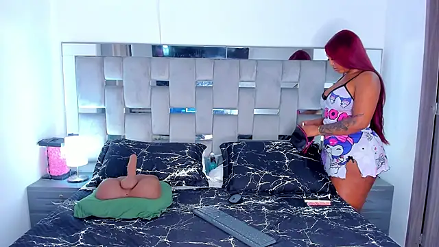 Cammiila online show from November 30, 2025, 12:39 pm