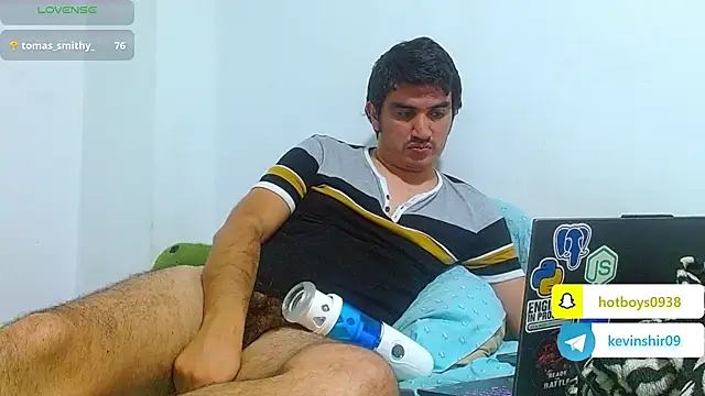 biglatin80 online show from November 5, 2025, 3:53 am