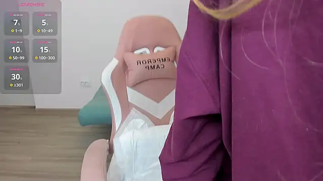 Snapshot of Jessy_Ginger chatting on January 12, 2025, 9:19 pm Jessy Ginger online show from January 12, 2025, 9:19 pm