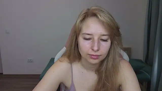 Snapshot of Jessy_Ginger chatting on October 19, 2025, 11:02 am Jessy Ginger online show from October 19, 2025, 11:02 am