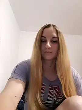 Claraxd8 online show from June 27, 2026, 12:05 am