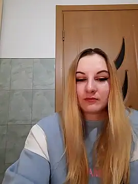 Claraxd8 online show from February 12, 2025, 7:02 pm