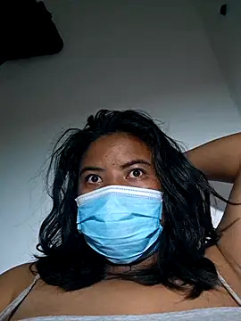 Artinah22 online show from March 11, 2026, 10:48 pm