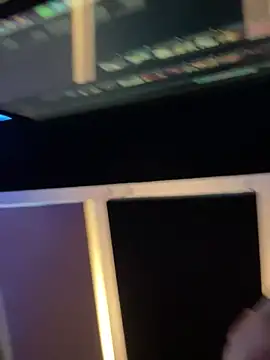 Snapshot of YOUNGBOYCAM chatting on November 30, 2025, 3:46 pm YOUNGBOYCAM online show from November 30, 2025, 3:46 pm