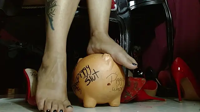 MeGoddesSara online show from April 23, 2026, 6:20 pm