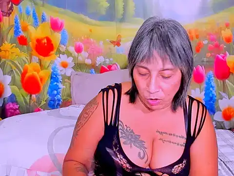 indianroxy online show from April 14, 2026, 7:19 pm