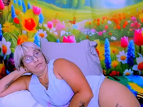 indianroxy online show from June 24, 2026, 8:06 pm