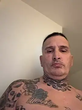 Snapshot of tazzfazz chatting on March 13, 2026, 3:22 am tazzfazz online show from March 13, 2026, 3:22 am