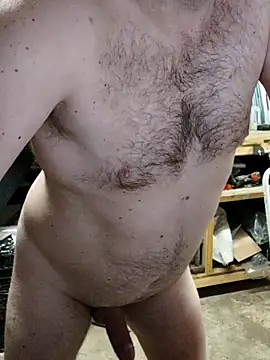 Snapshot of IronedTitan chatting on February 4, 2026, 4:51 am IronedTitan online show from February 4, 2026, 4:51 am