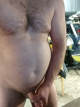 Snapshot of IronedTitan chatting on February 24, 2026, 7:48 pm IronedTitan online show from February 24, 2026, 7:48 pm