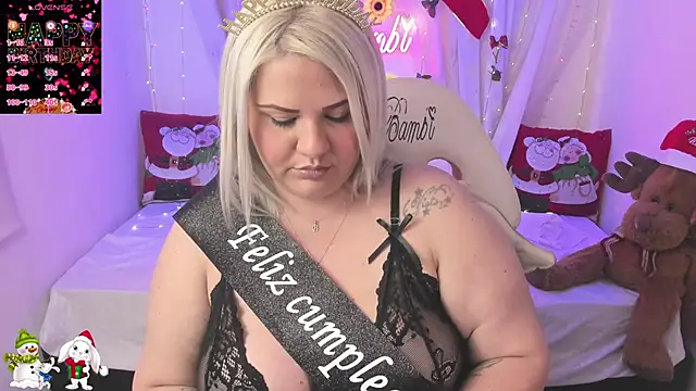 Snapshot of sweetbambi23 chatting on December 21, 2025, 8:38 am sweetbambi23 online show from December 21, 2025, 8:38 am