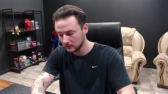 Snapshot of MihasikD chatting on April 6, 2026, 8:04 am MihasikD online show from April 6, 2026, 8:04 am