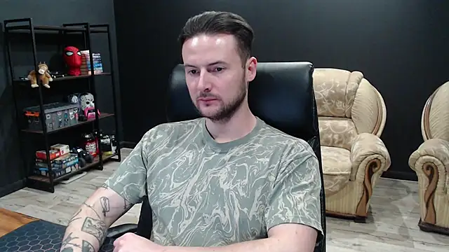 Snapshot of MihasikD chatting on March 4, 2026, 6:04 pm MihasikD online show from March 4, 2026, 6:04 pm