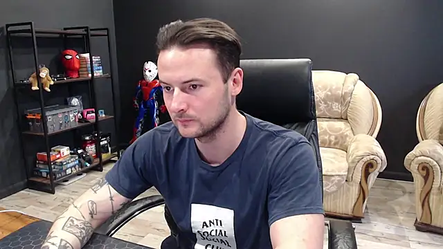 Snapshot of MihasikD chatting on April 2, 2026, 10:55 am MihasikD online show from April 2, 2026, 10:55 am