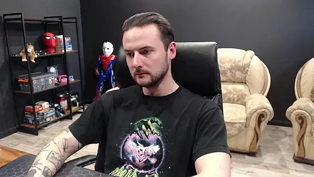 Snapshot of MihasikD chatting on April 11, 2026, 11:47 am MihasikD online show from April 11, 2026, 11:47 am