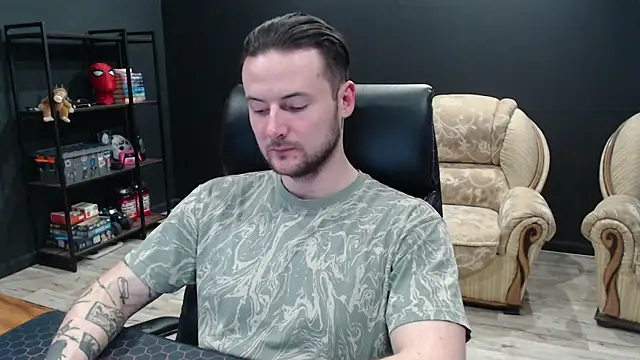 Snapshot of MihasikD chatting on March 3, 2026, 8:43 am MihasikD online show from March 3, 2026, 8:43 am