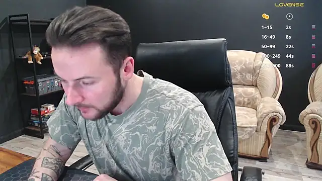 Snapshot of MihasikD chatting on March 26, 2026, 10:57 am MihasikD online show from March 26, 2026, 10:57 am