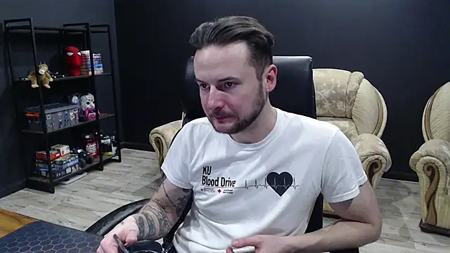 Snapshot of MihasikD chatting on March 6, 2026, 1:17 pm MihasikD online show from March 6, 2026, 1:17 pm