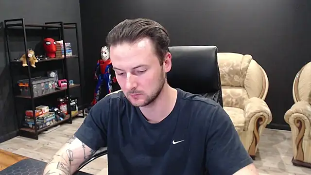 Snapshot of MihasikD chatting on April 7, 2026, 6:32 pm MihasikD online show from April 7, 2026, 6:32 pm