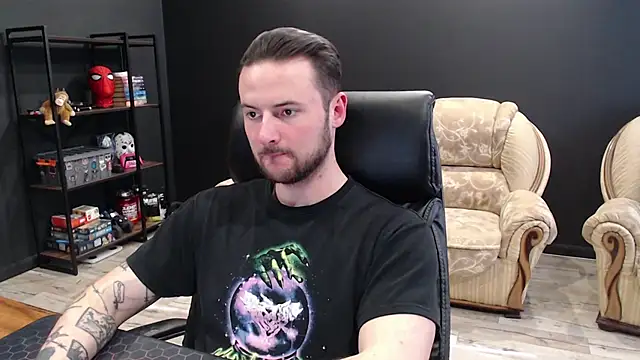 Snapshot of MihasikD chatting on March 13, 2026, 12:21 pm MihasikD online show from March 13, 2026, 12:21 pm