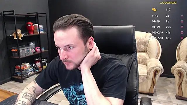 Snapshot of MihasikD chatting on April 13, 2026, 11:36 am MihasikD online show from April 13, 2026, 11:36 am