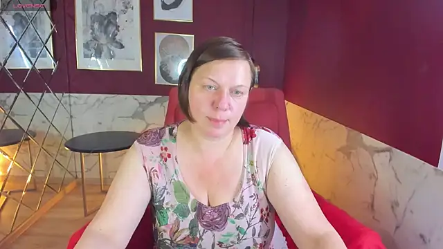 KellyPerfection online show from July 26, 2026, 9:27 am