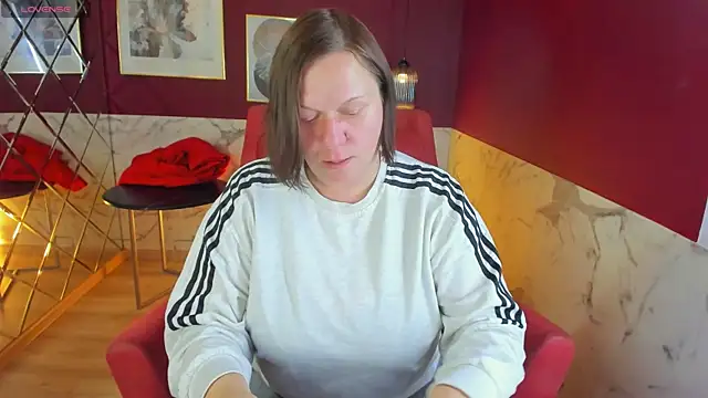 KellyPerfection online show from July 25, 2026, 7:38 am