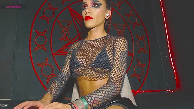 Snapshot of Depresion_Black chatting on February 22, 2025, 1:57 pm Depresion Black online show from February 22, 2025, 1:57 pm